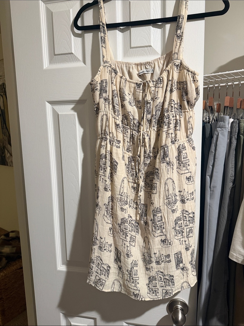 Abercrombie & Fitch Cream Mini Dress with Black Architectural Print